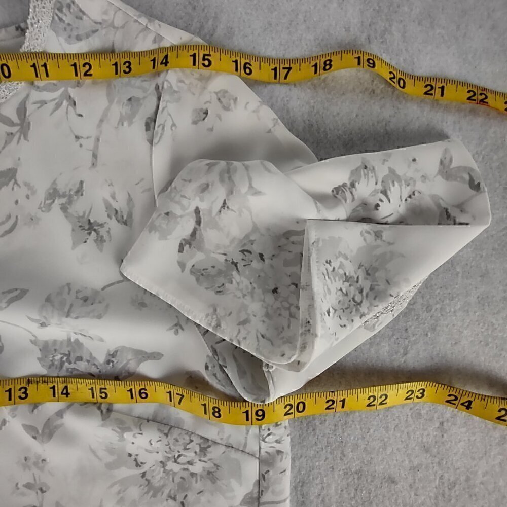 Chico's Women's White, Gray Cotton Blend Pullover Shirt Size 0 = (US Size 4) - Picture 8 of 13
